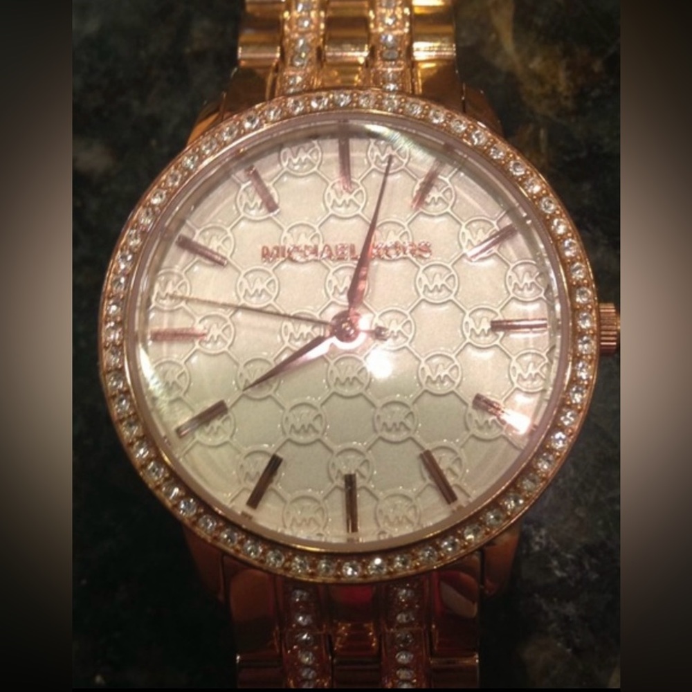 Michael Kors Gold and Silver Women's Watch - RARE! - Picture 5 of 7